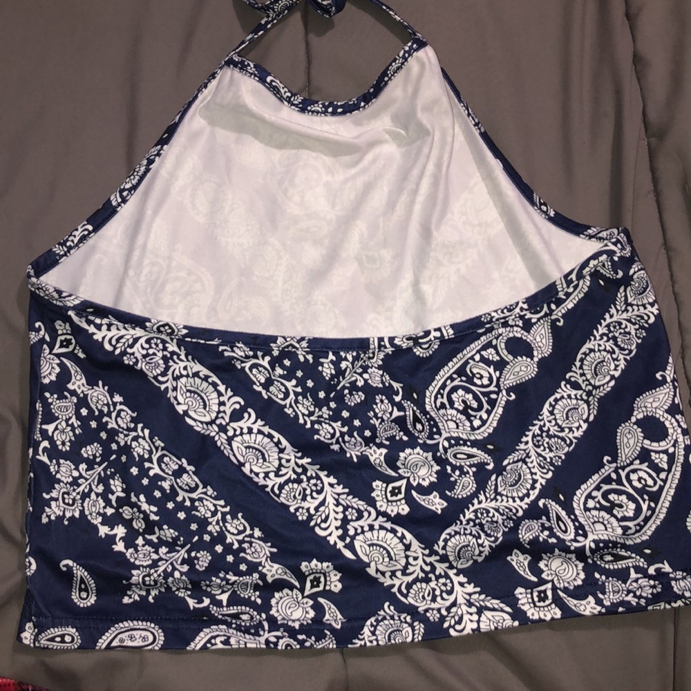 Patterned open back top - Picture 2 of 2